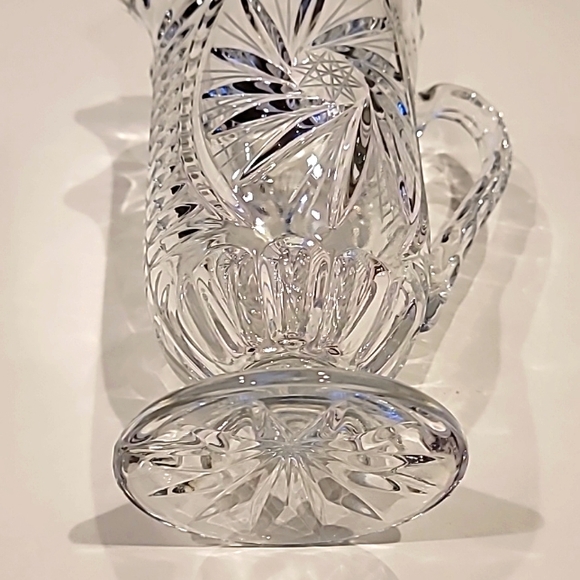 Elegant Vintage Intricate Cut Heavy Crystal Pitcher 32oz. - Picture 7 of 8